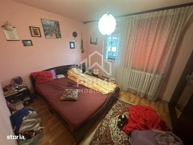 Apartament 3 camere, 67 mp, zona Dallas