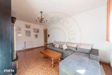 Apartament de 3 camere Campulung zona Visoi