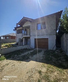 Casă noua deosebită de vânzare/ schimb - Cihei