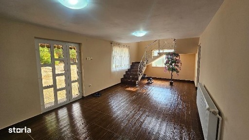 Casă 208 mp, P+E, teren cca 2000 mp, Ciugud