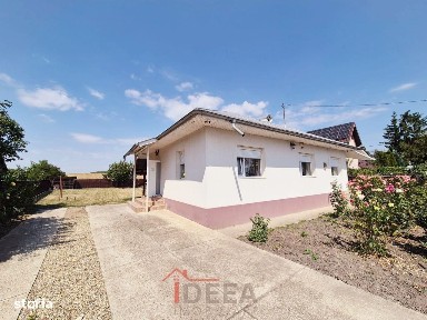 Casa cu teren generos de 2500 mp, Comuna Girov