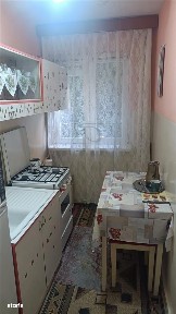 Apartament 2 camere etaj 2 zona Sagului