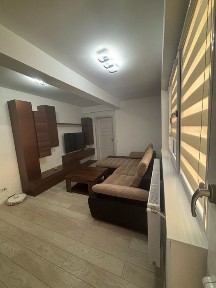 Apartament cu parcare în Apărătorii Patrieide vânzare