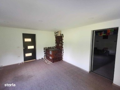 Vand casa 130mp utili +teren 6000mp in Vascauti, Siret, Suceava
