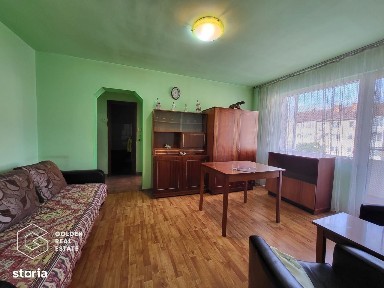 Apartament 3 camere, oras Lipova