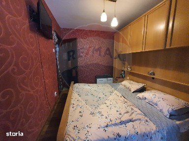 Apartament cu 3 camere de vânzare în zona Est Roman