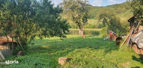 Vand casa de locuit
