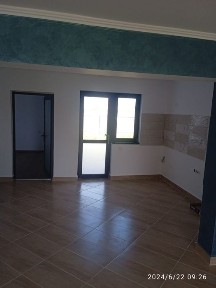 Casa la gata merita vazuta