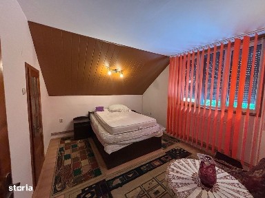 Ungheni - Vanzare casa 5 camere - Str. Principala