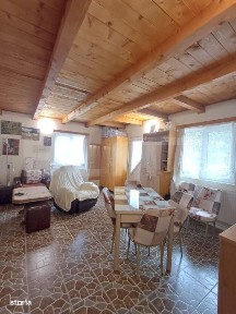 Casa individuala 5 camere, teren 2800 mp in Moldovenesti