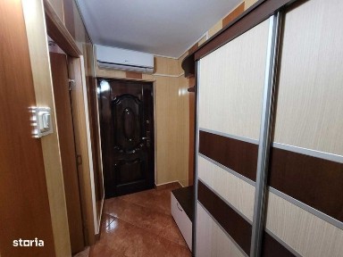 Vand apartament 2 camere