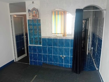 Garsoniera 30mp parter ultracentrala semirenovata