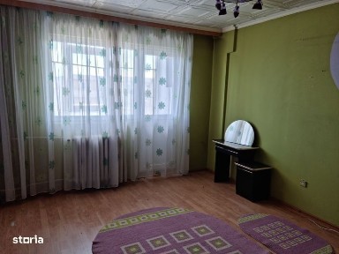 Vand apartament 4 camere Bdul N Balcescu