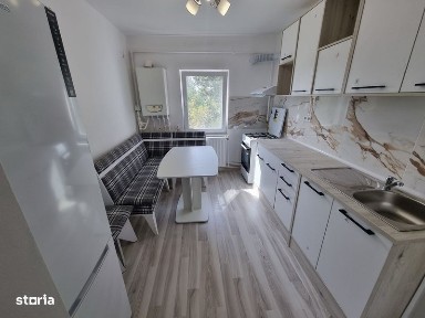 Vand apartament cu 2 camere