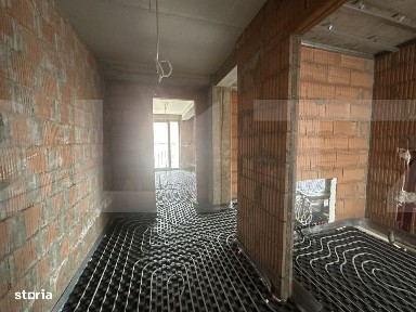 Apartament cu 2 camere, etaj intermediar, terasa, Braytim