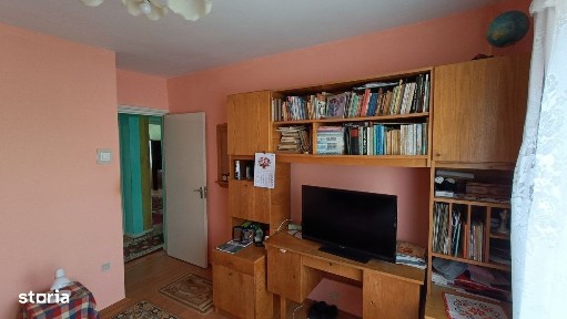 Apartament cu 3 camere de vanzare