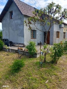 Casa com Suseni/ jud Arges, teren 700mp !