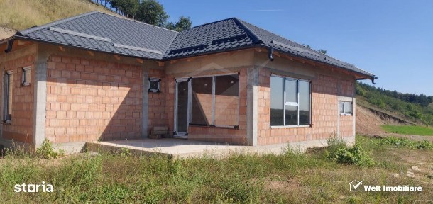 Casa individuala, 4 camere, curte, priveliste, Suceagu