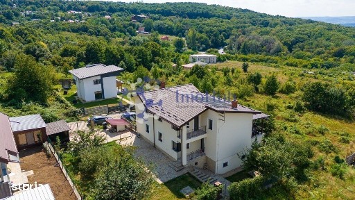 VILA CU PRIVELISTE PANORAMICA, Bucium, Iasi, 806mp teren