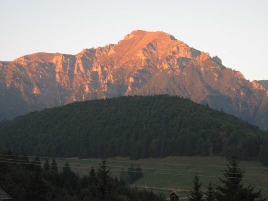 Ofer apartament 72mp- in vila Predeal zona Forban, utilitati incluse