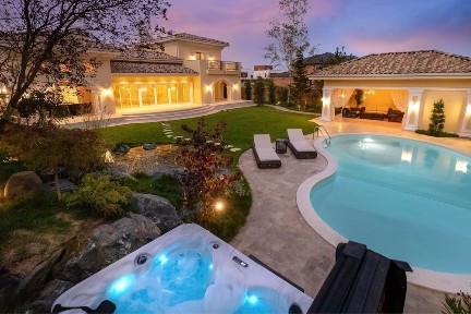 Bucuresti - Ilfov, Voluntari