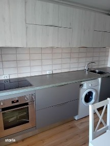 Închiriere apartament 3 camere