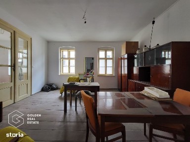 Apartament 2 camere, etajul 1, Oras Lipova