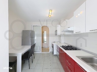 Apartament 3 camere decomandat, 2 bai, balcon, aproape de UMF, Zorilor