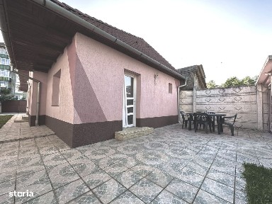 Casă P+M Rogerius zona străzii Stefan cel Mare 5 camere,2 băi, piscină