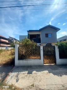 Casa individuala de vanzare-Fundeni