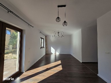 Giroc- Casa 4 camere- Prima inchiriere- Vatra satului