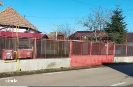 Casa cu teren in Cristesti, 1.414 m2 - pret negociabil!