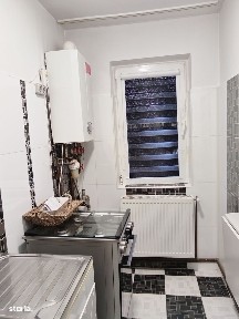 Apartament 3 camere, semidecomandat, Plopeni (ID:T472)