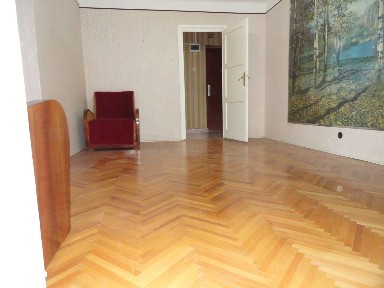 VANDUT! Apartament 2 camere, etaj 3, zona centrala, pe malul Muresului