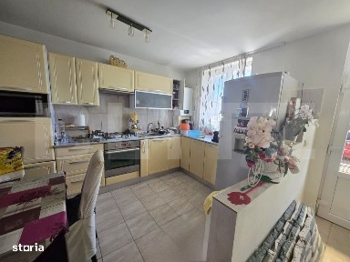 Casa tip duplex cu 3 camere,100 mp utili,Centru