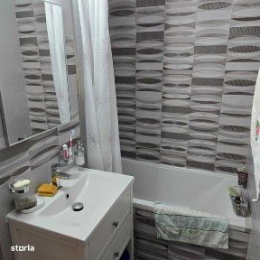 Inchiriez Apartament ultracentral 3 camere (modificat din 4 camere)