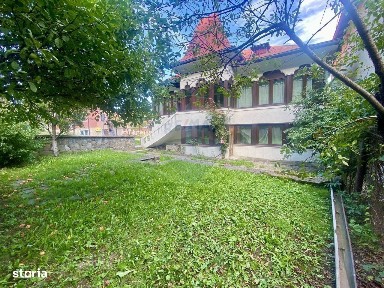 Vilă cu farmec istoric în Bușteni, pret excelent!