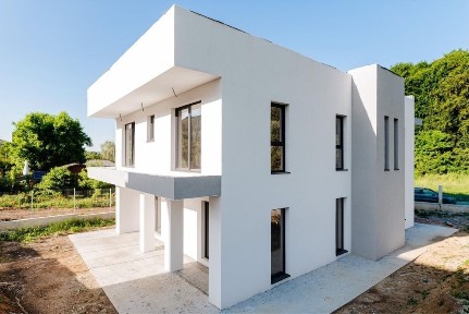 Vand casa in zona Roata Faget!