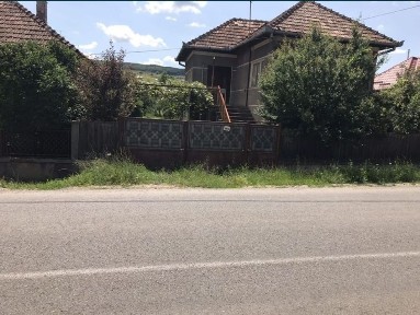 Vând Casa cu etaj Chinteni,Cluj