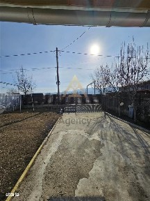 CASUTA CU TEREN DE VANZARE IN TG OCNA