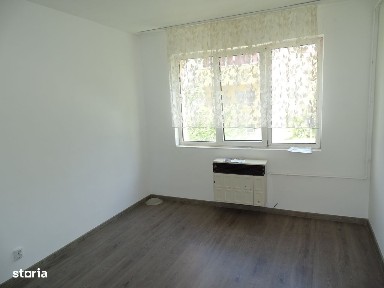 De vanzare garsoniera in Noua et 1