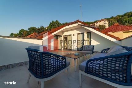 Apartament Duplex Elegant cu Terasă Panoramică - Dealul Cetății, Brașo