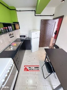 De închiriat apartament cu o cameră + bucătărie pe strada Saturn