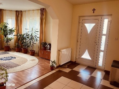 EXCLUSIVITATE! Casa zona centrala,pretabila si pentru sediu firma