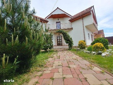 Casa P+M - 136 mp + Teren - 698 mp, Lazuri