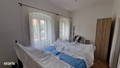 De vânzare - Casă boierească, Sat Giulvăz (jud. Timiș)