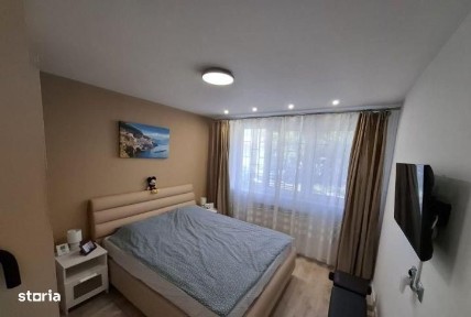 Apartament 3 Camere Trafic Greu -Nasud