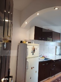 Apartament de vanzare cu 2 camere,in Tg.Secuiesc, in zona politiei
