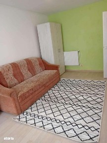 Garsonieră etaj 1, finisata modern, mobilata zona Spital