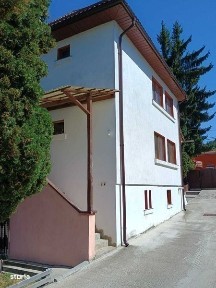 Inchiriez Apartamente 3 camere la vila termen lung minim 6 luni